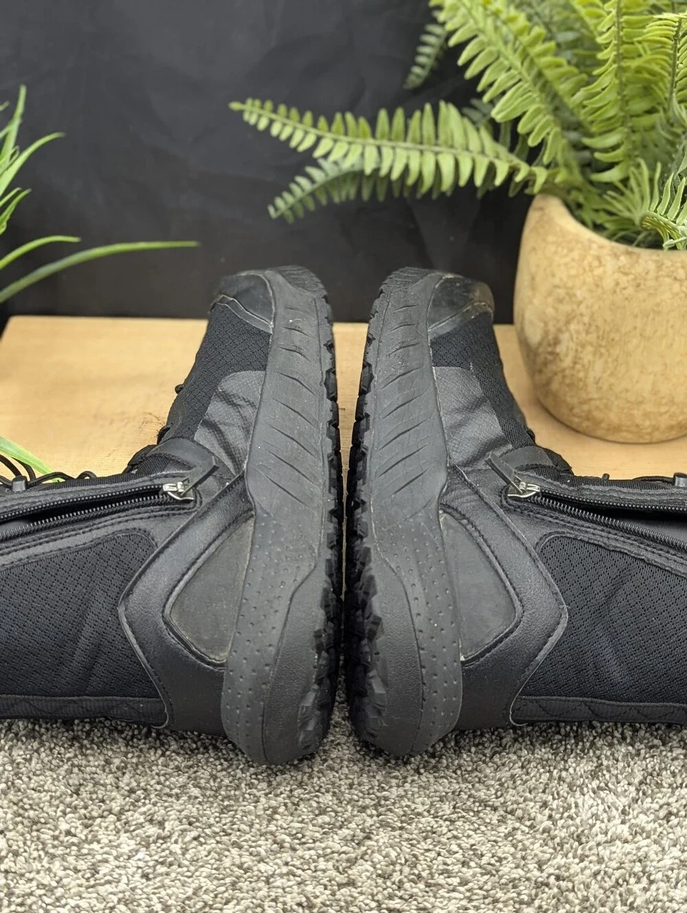 Under Armour Valsetz Tactical Black Side Zip Mens Size 10 Hiking Walking Boots